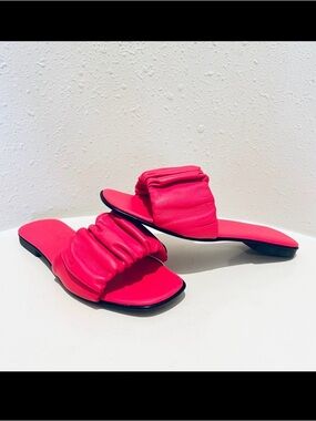 Baldinini Women’s Nappa Leather Pink Punch Flat Shirred Sandals Size 6 NIB